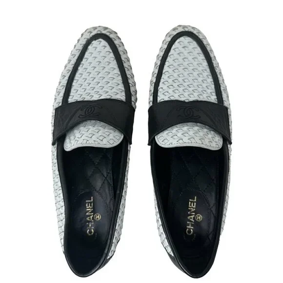 Chanel Classic Academia Black White Woven Leather CC Logo Loafer Slip On Flats - Picture 6 of 16